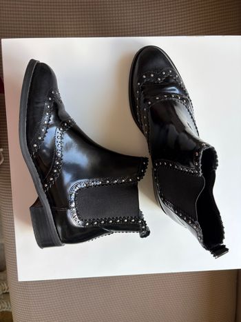 Magnifiques bottines cloutées