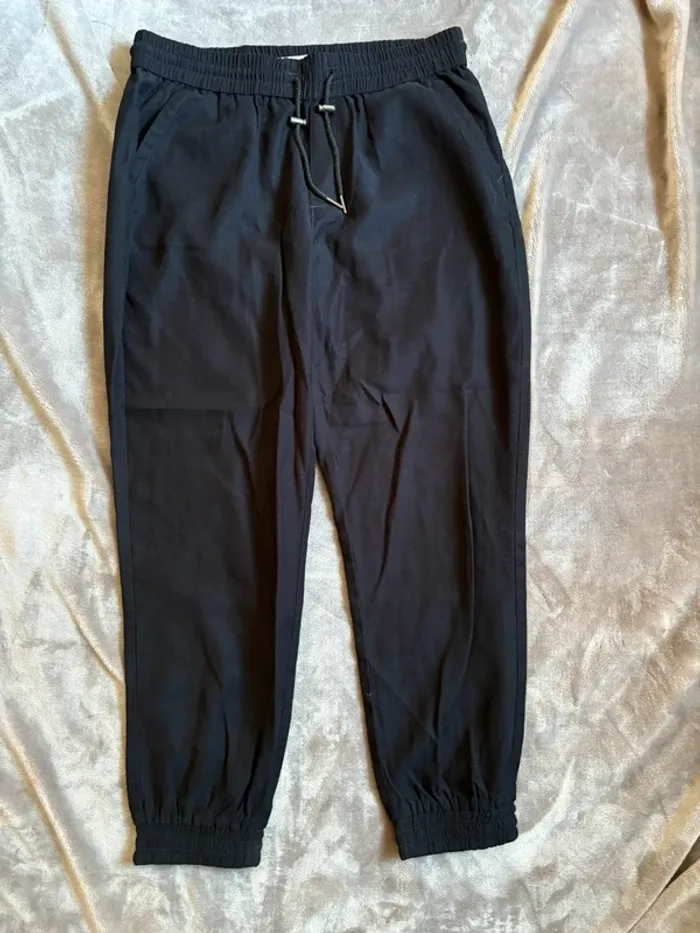 Pantalon fluide noire taille 38