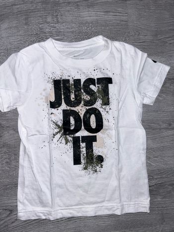 T-shirt Nike