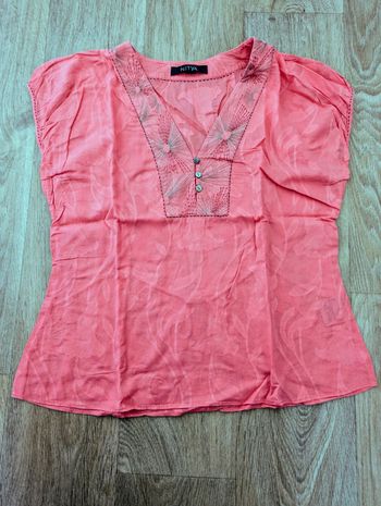 Blouse manches courtes taille 40 