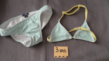 Maillot de bain 2 pièces fille 3 ans Kiabi