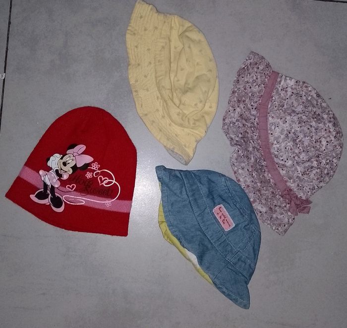 Divers chapeau 12 mois et +
