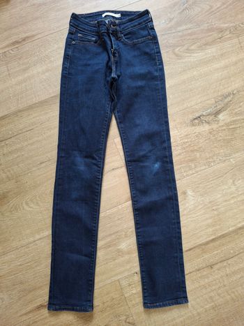 Jeans Levis fille taille 24