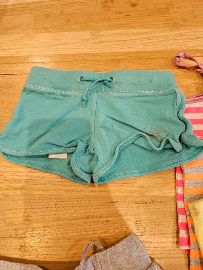 Lot de débardeurs et shorts 2 ans - photo numéro 4