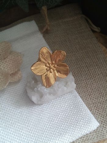 Bague bohème fleur en acier inoxydable plaqué doré