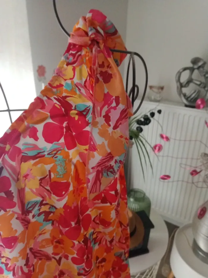 Petite robe à fleurs - photo numéro 2