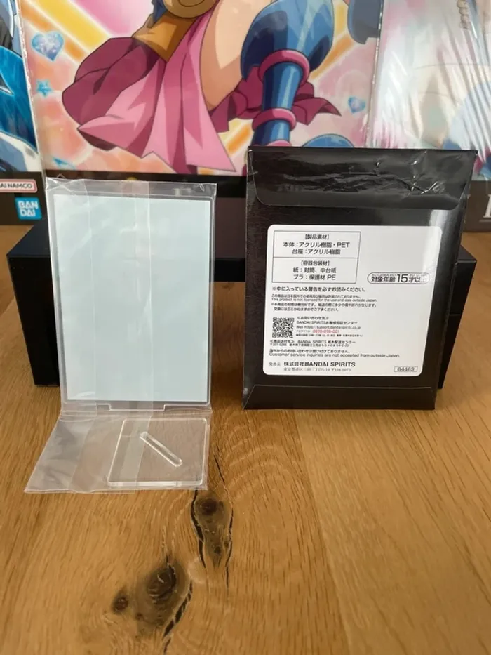 Berserk – Stand acrylique Griffith Ichiban Kuji Unmei ni Aragau, Kuroi Kenshi 10 cm - photo numéro 3
