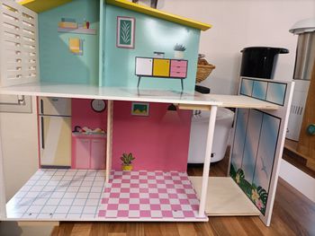 Maison barbie en bois à 2 étages 72 *70 * 30 cm
