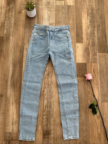 - Jeans Pull&bear - Taille 34 / XS - Bon état
