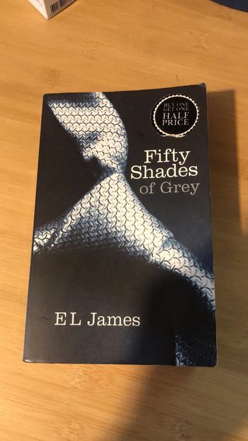 Fifty shades of grey TOME 1