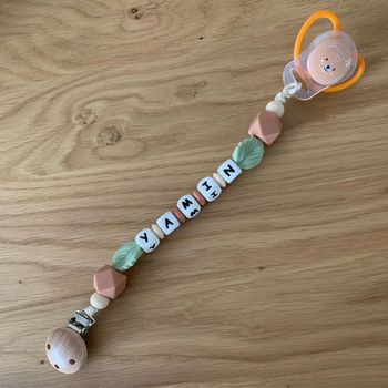 Attache-tétine personnalisée en silicone