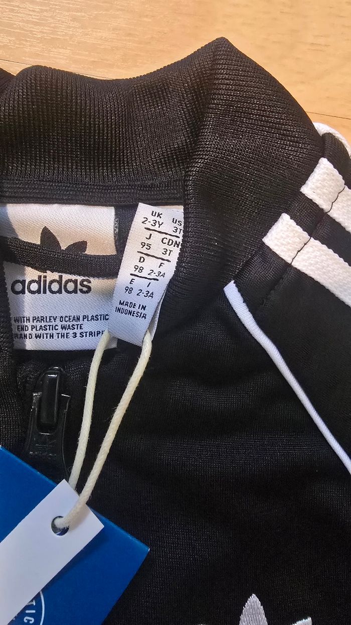 (Neuf non porté) 🏷🤩🥰  superbe survetement ADIDAS unisex 3 ans 🥰🤩 - photo numéro 2