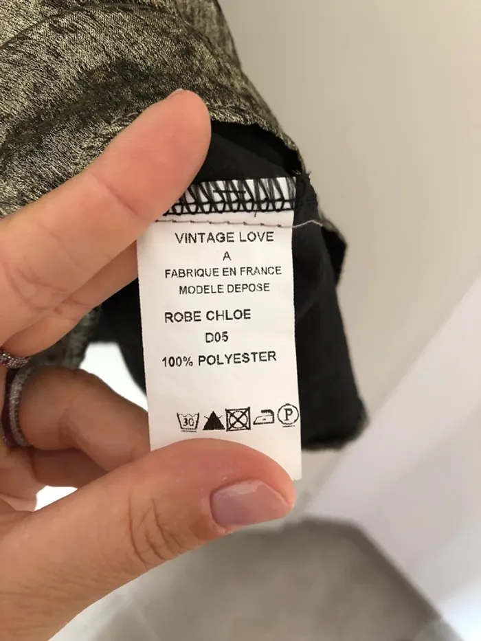 Robe doré métallique fluide Vintage Love taille S/M - photo numéro 4