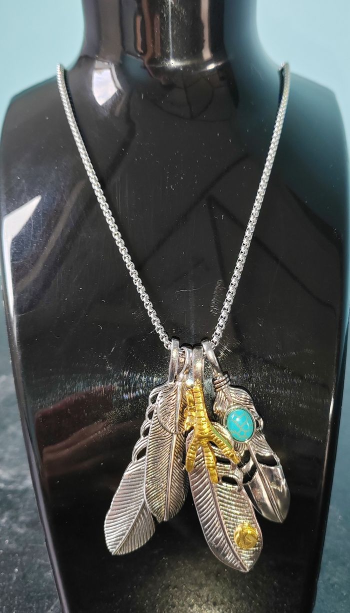 Collier pendentifs plumes - photo numéro 2