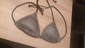 Haut de maillot pailleté neuf