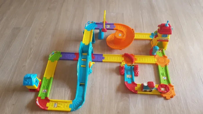 Tut tut bolide train
