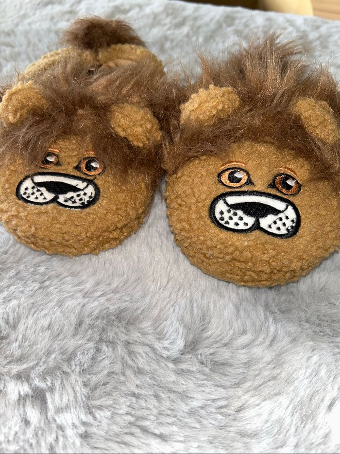 Chausson lion marron - Taille 26/27 - H&M - photo numéro 2