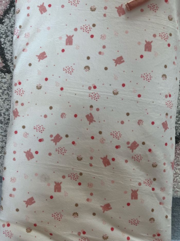 Tour de lit bébé fille - photo numéro 2