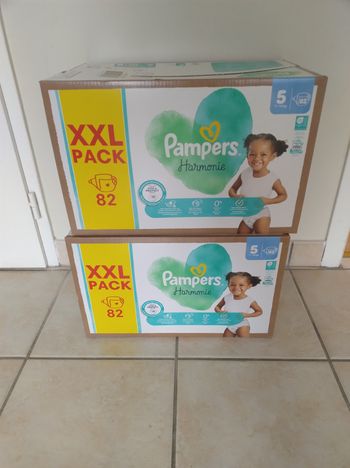 164 couches Pampers Harmonie taille 5 (2 cartons de 82 couches) ✨