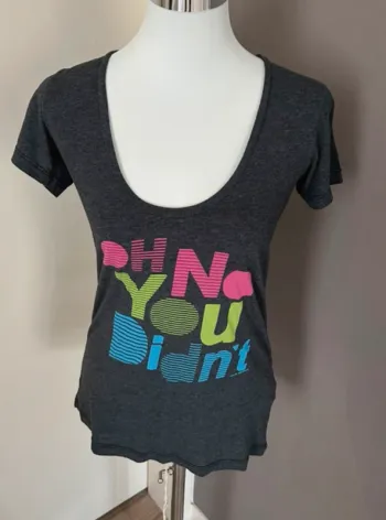 Local Celebrity t-shirt gris, imprimé femme, taille M
