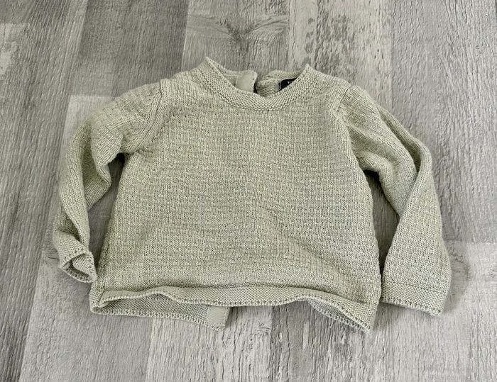 Pull en mailles.