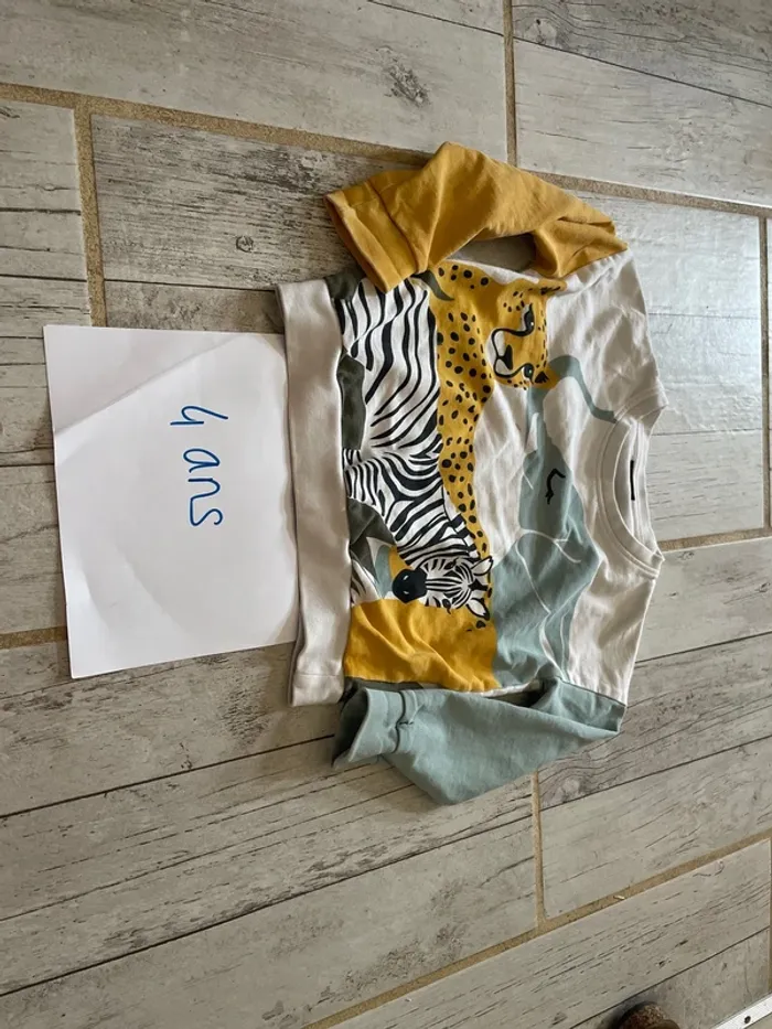 Très joli pull hiver fille 4 ans