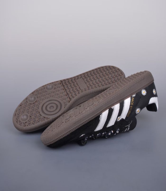 adidas Samba OG x atmos x FACE 'Embroidered Daisies' Taille 36 - photo numéro 4