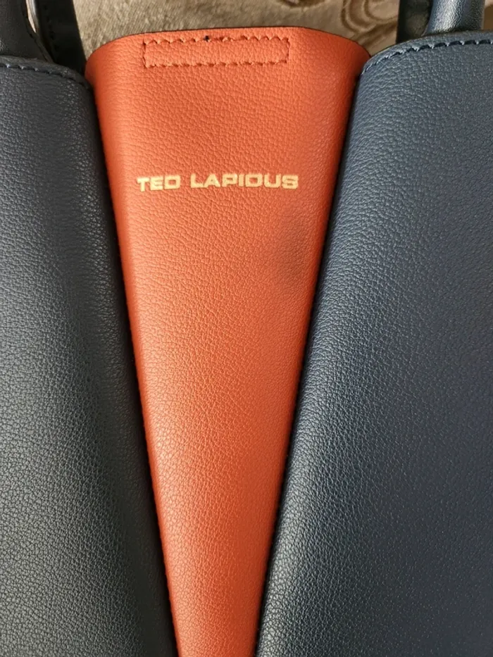 Sac à main – Bicolore bleu marine et brique ted lapidus – Comme neuf - photo numéro 9
