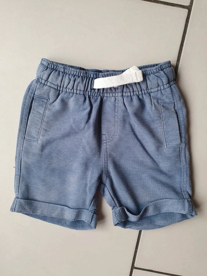 Lot 4 short 2 ans