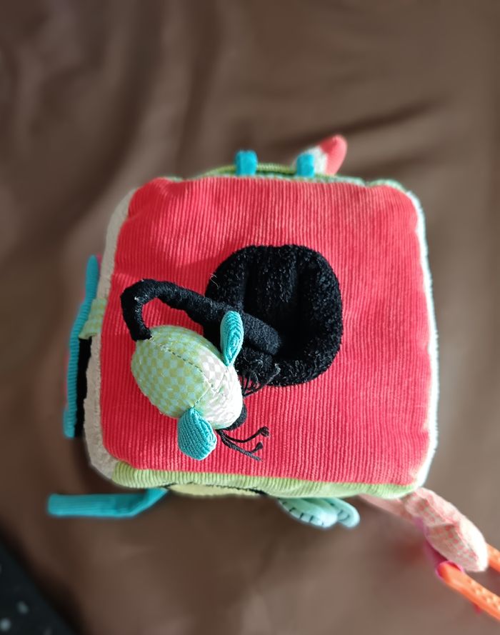 Cube d'Activitées d'Eveil Bébé - photo numéro 3