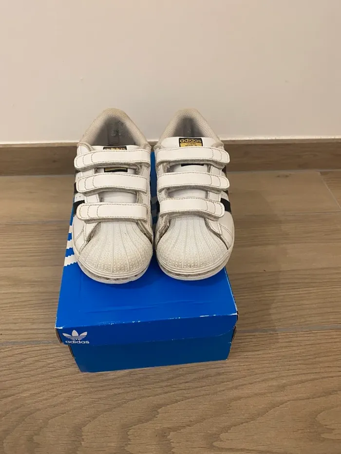 Basket scratch adidas superstar 33 - photo numéro 2