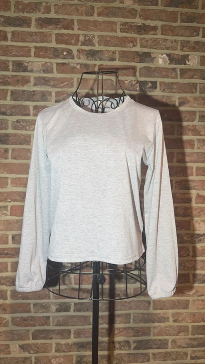 Haut longues manches gris clair Taille 160 -> 158/164