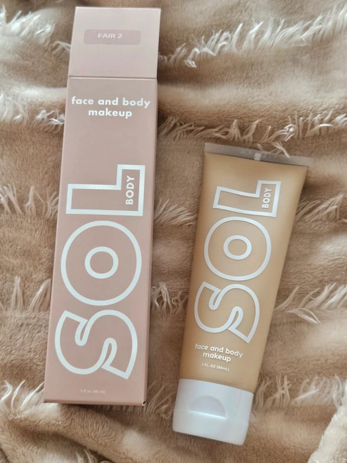 Fond de teint fluide visage et corps Colourpop