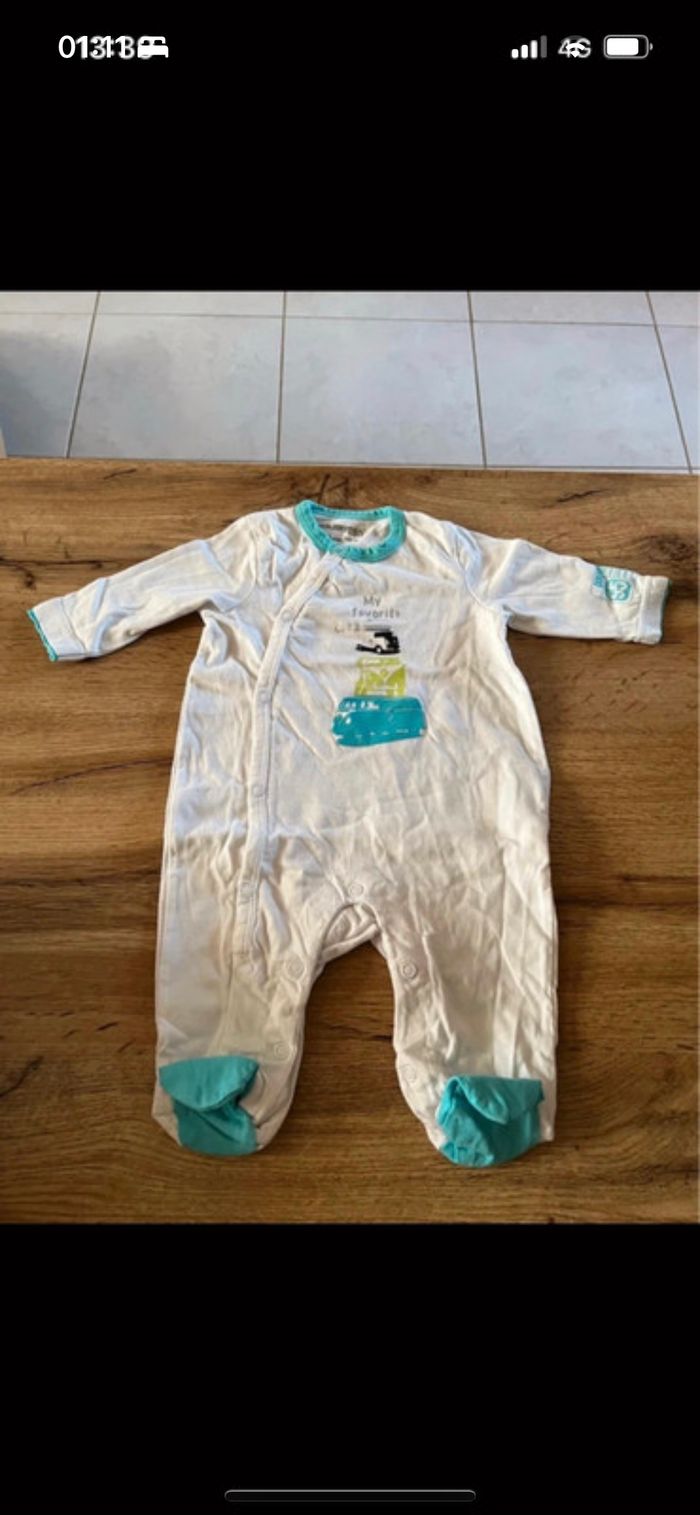 Lots de bodies 3 mois - photo numéro 10