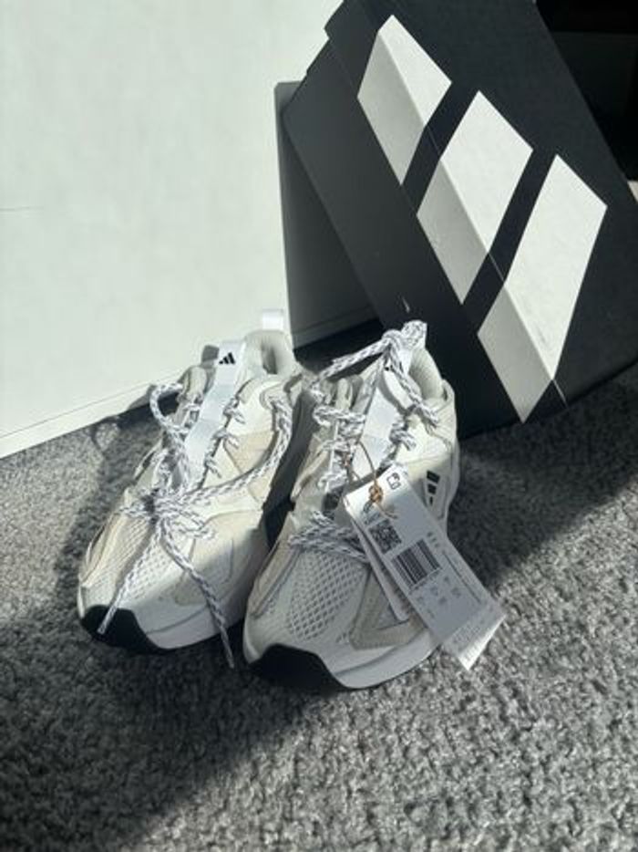 Basket Adidas - photo numéro 3