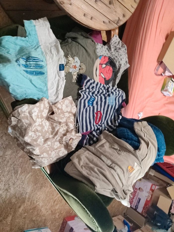 Lot vêtements garçon taille 4 ans