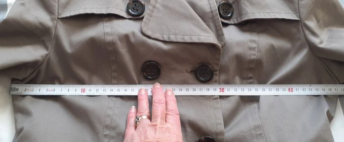 Très beau trench Etam. Taille 40. Très bon état - photo numéro 10