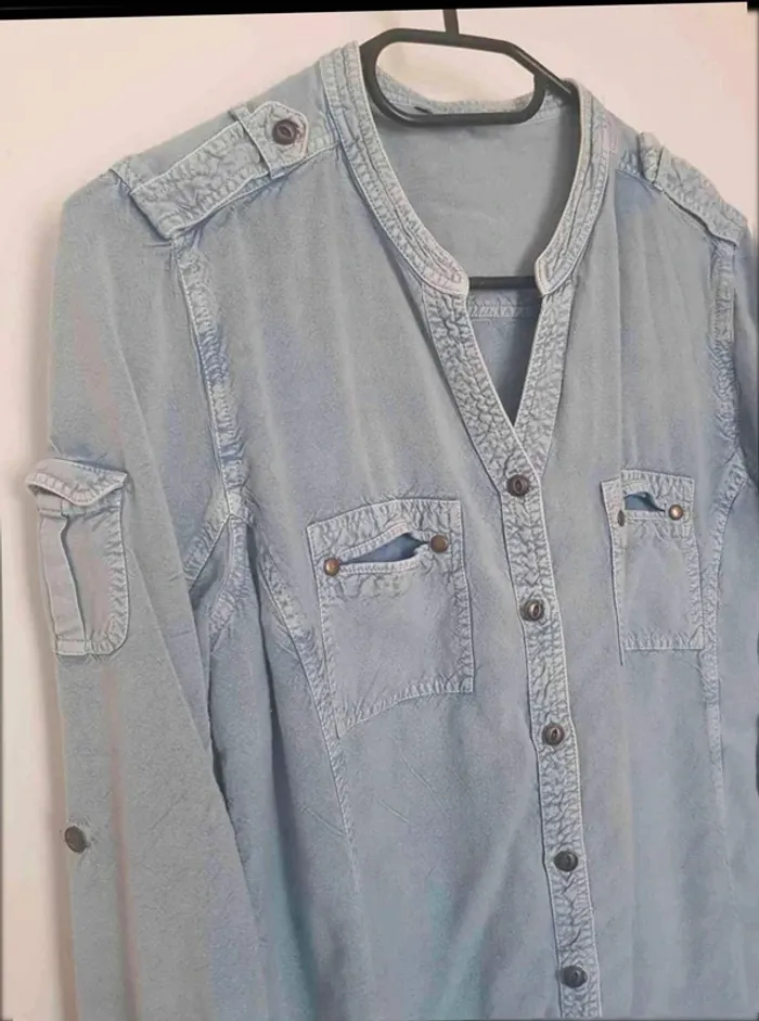 Chemise  style  jean  taille 38 - photo numéro 2