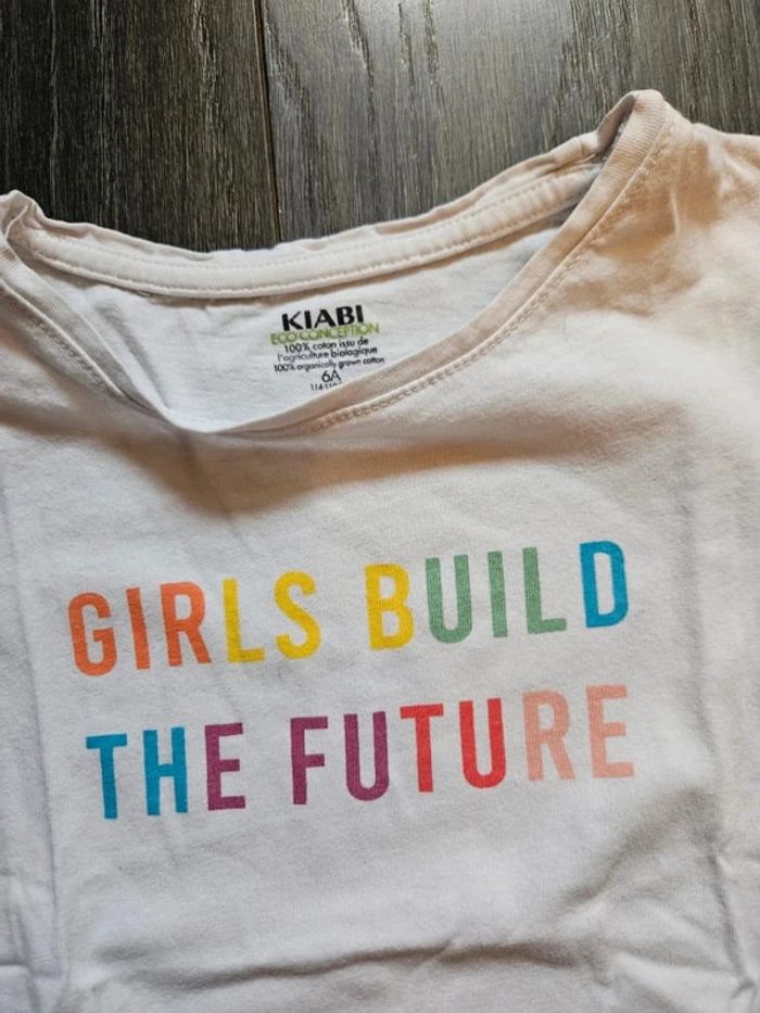 Tee-shirt Kiabi Taille 6 ans 🌈 - photo numéro 2