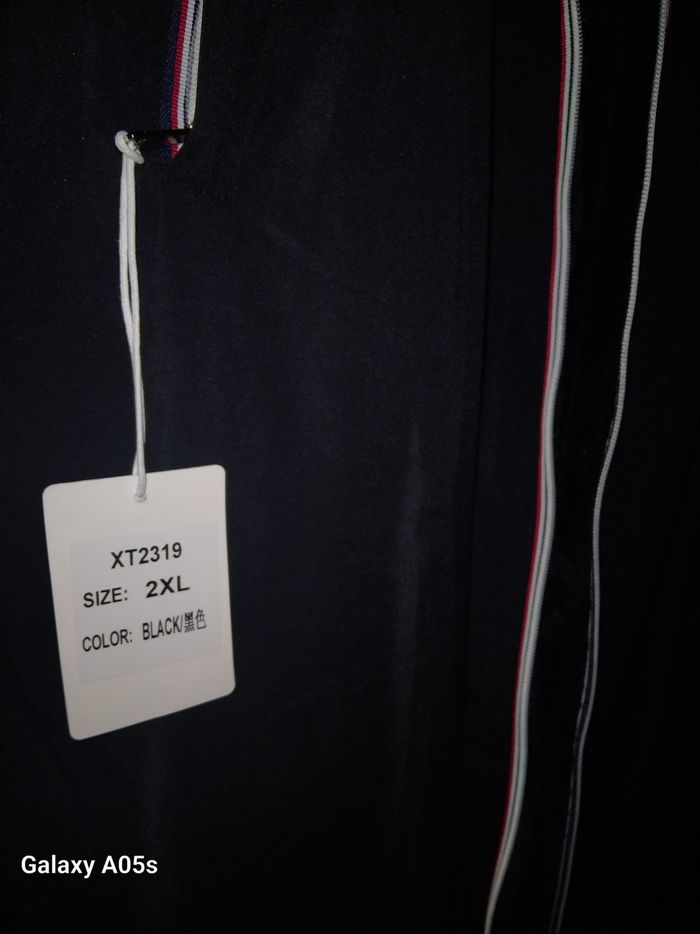 Parka long réversible

XXL/44/16 Neuf avec étiquette. - photo numéro 2