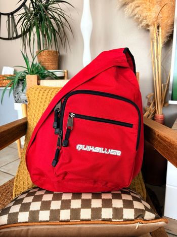 Sac à dos QuickSilver - mono sangle bandoulière - nombreuses poches - année 2000 - en parfait état