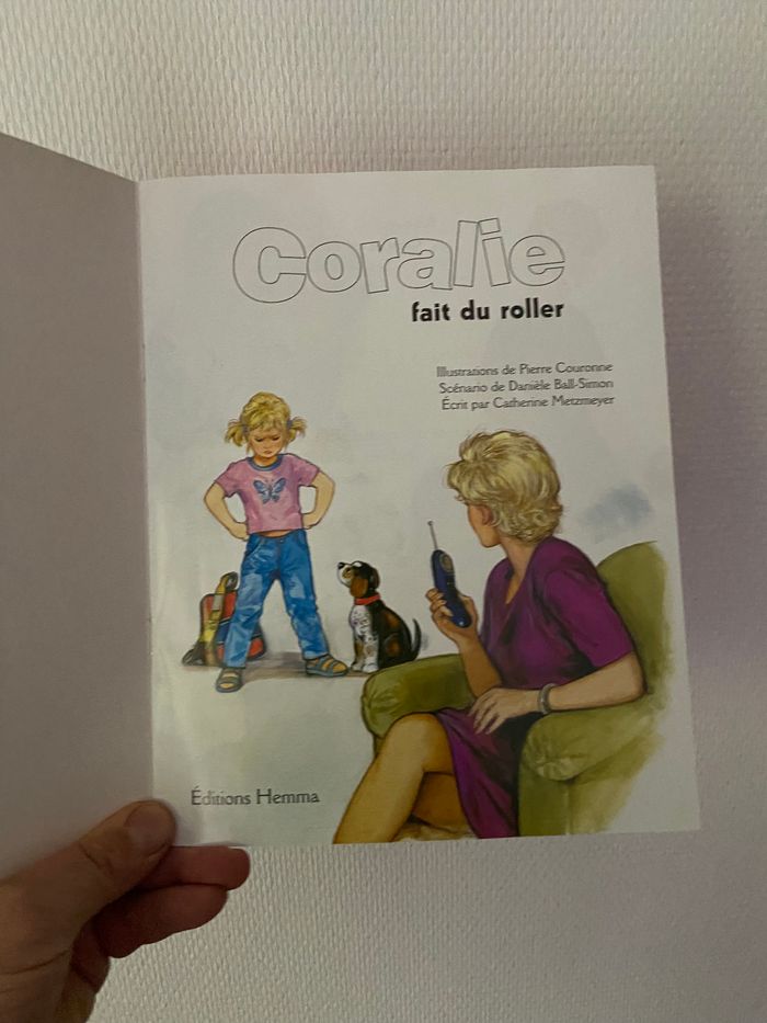 livre coralie fait du roller - photo numéro 3
