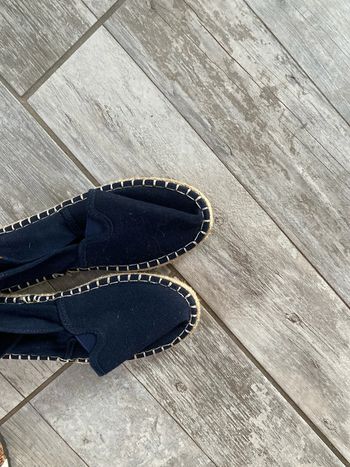 Très jolie Espadrilles garçon taille 35