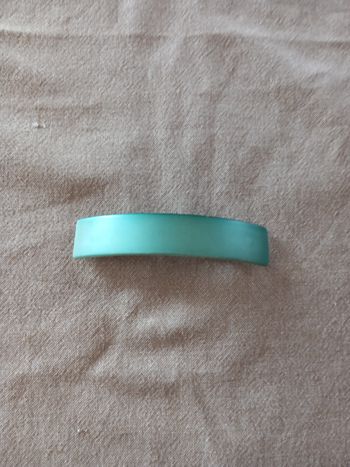 Barrette vert brillant