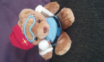 Peluche petit ourson