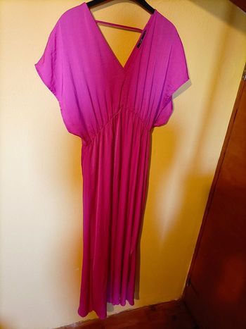 Robe longue satinée fuchsia Kiabi