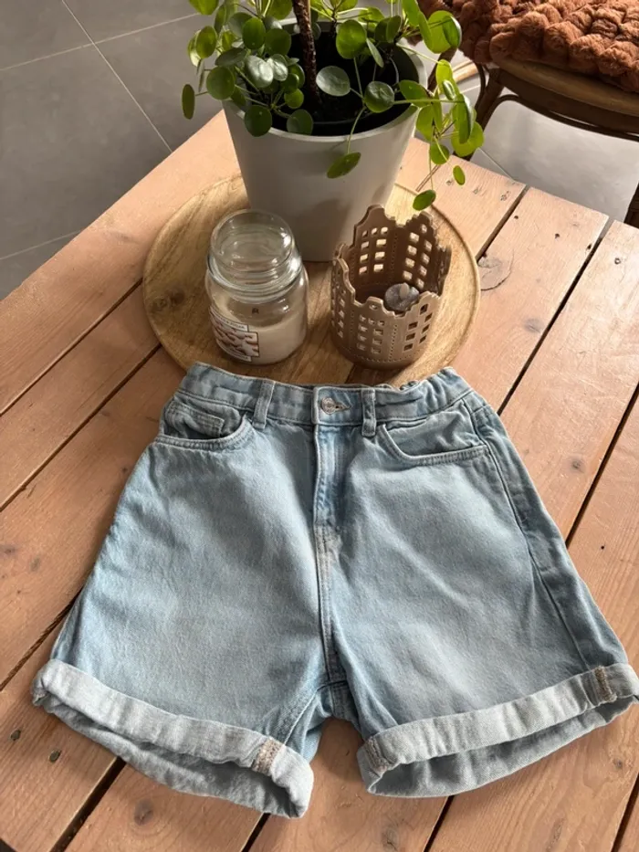Short Mom taille 9/10 ans