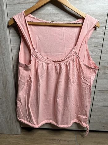 Haut sans manches rose pâle