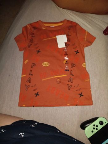 Tee-shirt  4 ans kiabi neuf