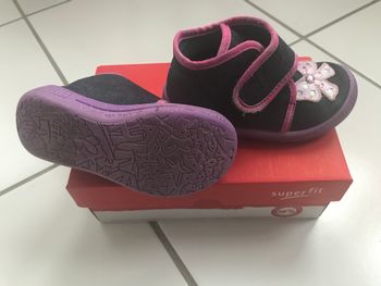 Chaussons / Chaussures superfit taille 21 très bon état
